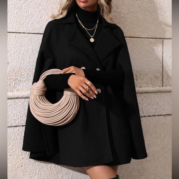 Luxe button up double breasted cape coat - Picture 6 of 12